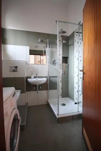 Flora Apartment Sudomerska Praga